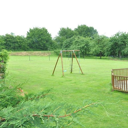 Bed and Breakfast La Ferme De Montaigu Exterior foto